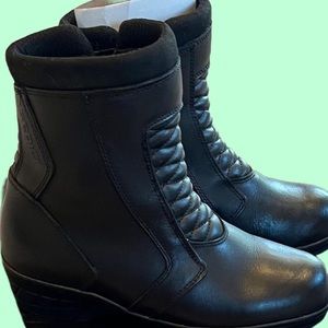 Sedici Tourisma Black Waterproof Women’s Boots